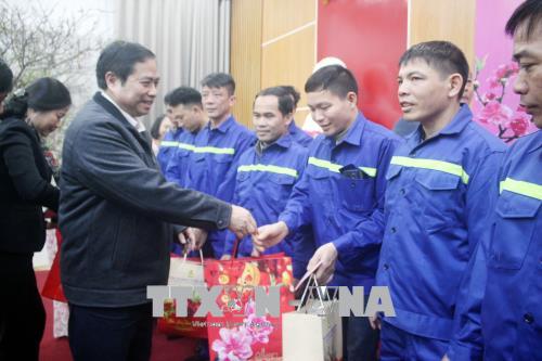 Đồng chí Phạm Minh Chính thăm, chúc Tết tại tỉnh Quảng Ninh ảnh 1